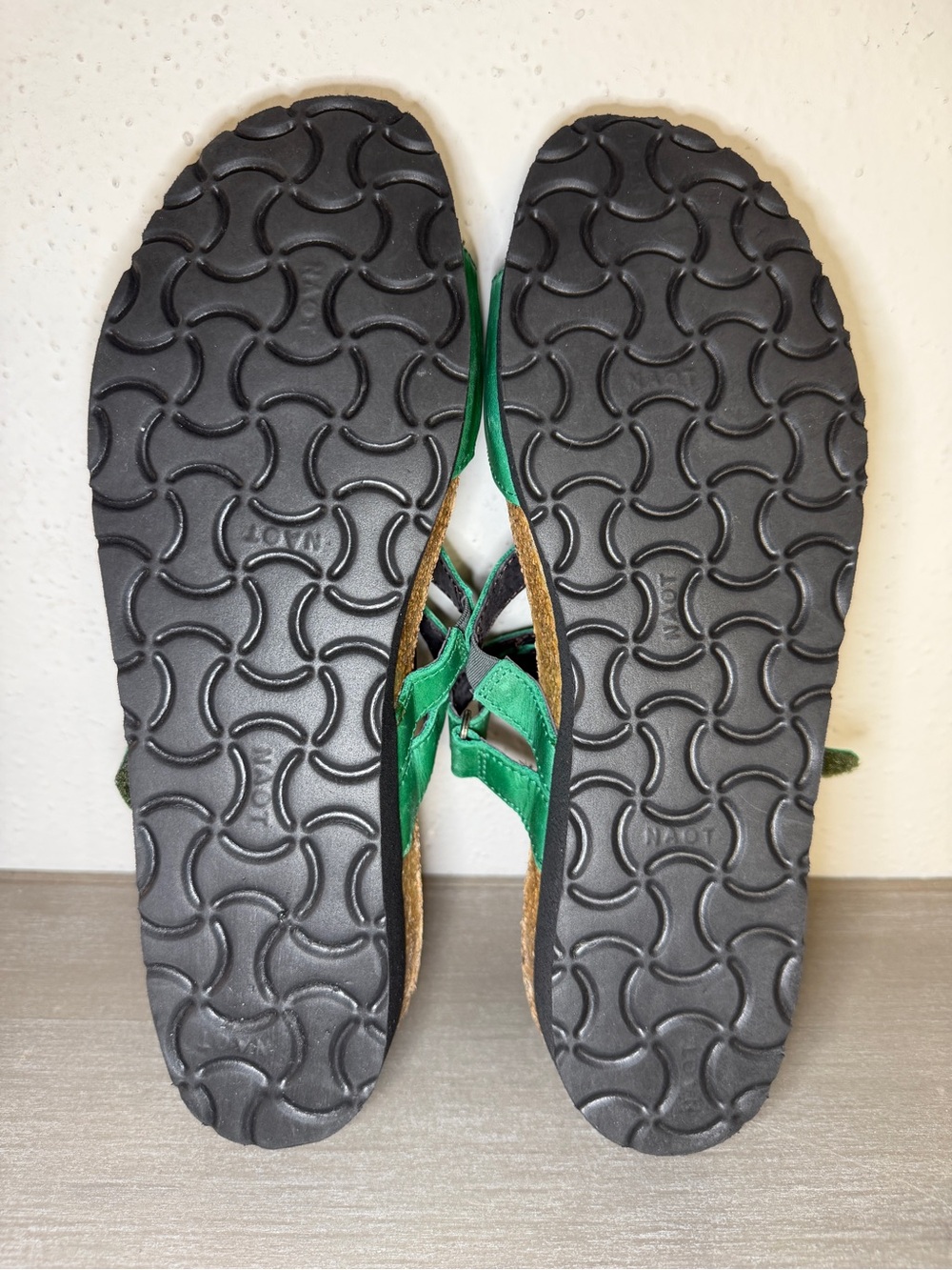 Naot Gabriela Womens 8 Slide Emerald Green Leather Adjustable Slip On Sandal - Picture 9 of 9